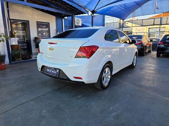 CHEVROLET-PRISMA-2018