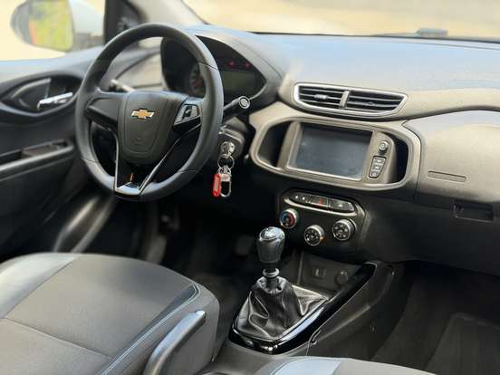 CHEVROLET-PRISMA-2018