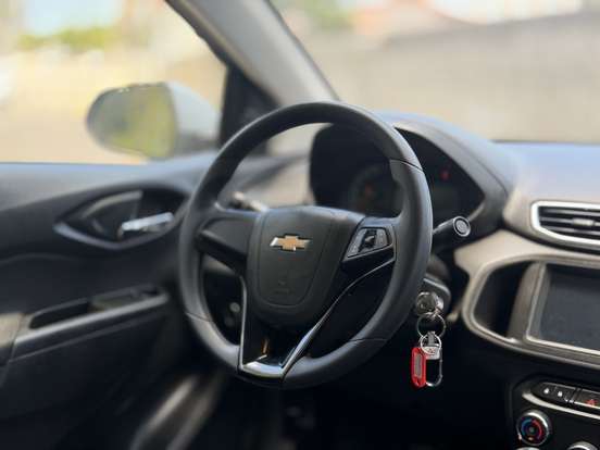 CHEVROLET-PRISMA-2018