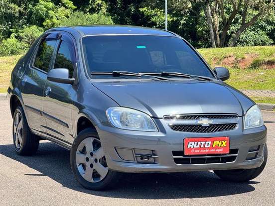 CHEVROLET-PRISMA-2011