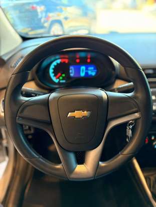 CHEVROLET-PRISMA-2015