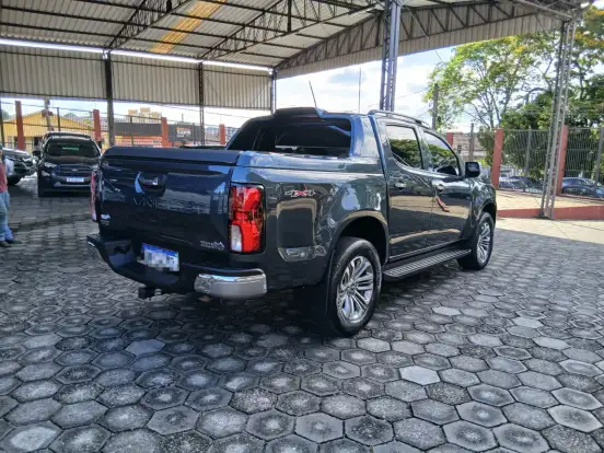 CHEVROLET-S10-2.8 16V TURBO DIESEL HIGH COUNTRY CD 4X4 AUTOMÁTICO CHEVROLET-S10-2025