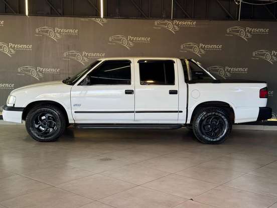 CHEVROLET-S10-2.2 MPFI STD 4X2 CS 8V GASOLINA 2P MANUAL CHEVROLET-S10-2000