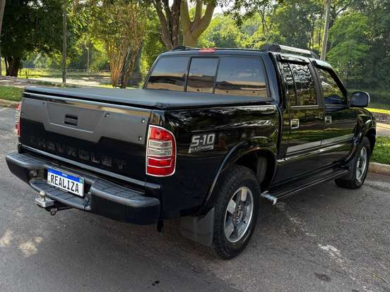 CHEVROLET-S10-2.4 MPFI EXECUTIVE 4X2 CD 8V FLEX 4P MANUAL CHEVROLET-S10-2011