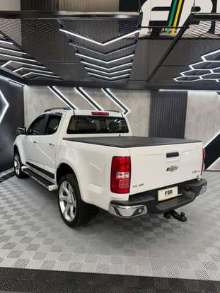 CHEVROLET-S10-2.5 LTZ 4X2 CD 16V FLEX 4P MANUAL CHEVROLET-S10-2015