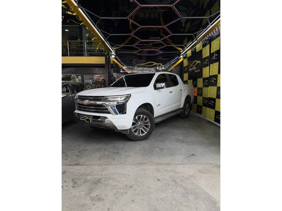 CHEVROLET S10 2.8 16V TURBO DIESEL HIGH COUNTRY CD 4X4 AUTOMÁTICO