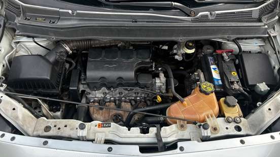 CHEVROLET-SPIN-2012