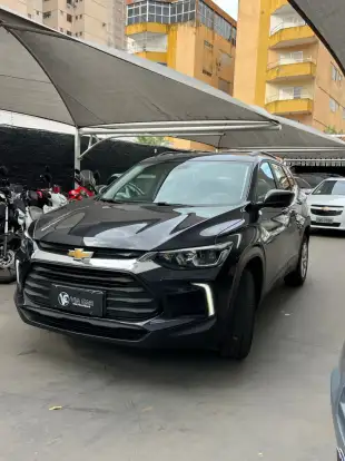 CHEVROLET-TRACKER-2023