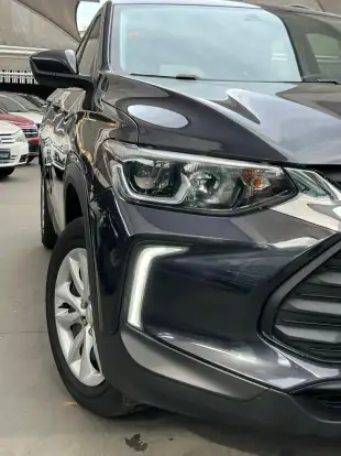 CHEVROLET-TRACKER-2023