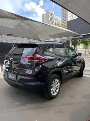 CHEVROLET-TRACKER-2023
