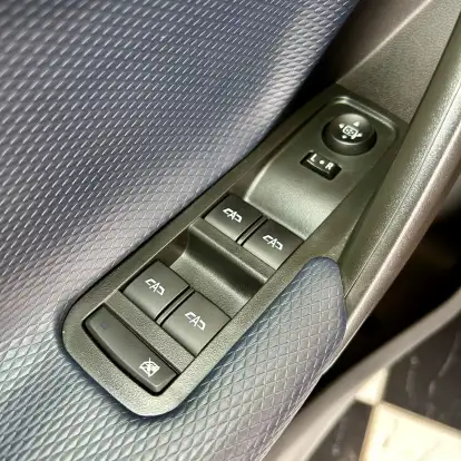 CHEVROLET-TRACKER-2023