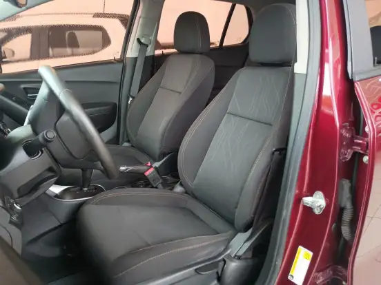 CHEVROLET-TRACKER-2017