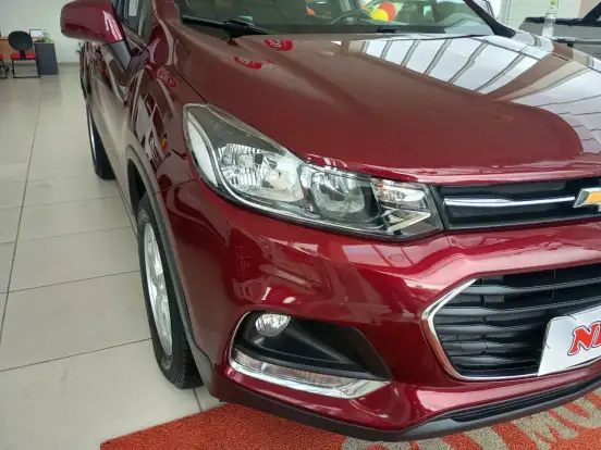 CHEVROLET-TRACKER-2017