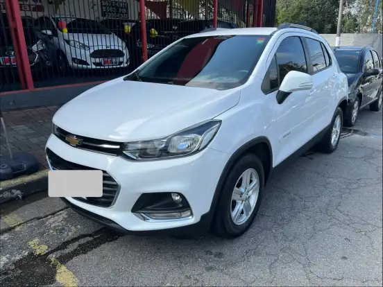 CHEVROLET-TRACKER-2017
