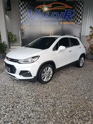 CHEVROLET-TRACKER-2018
