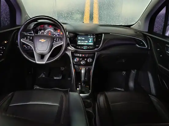 CHEVROLET-TRACKER-2018