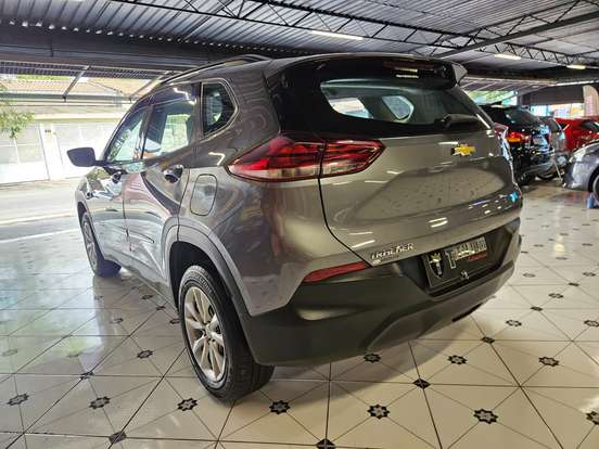 CHEVROLET-TRACKER-2021