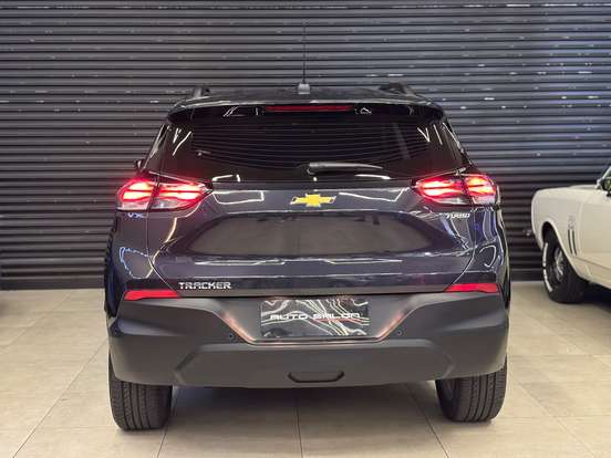 CHEVROLET-TRACKER-2025