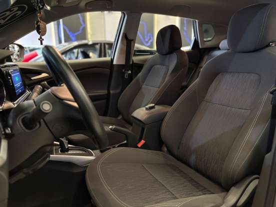 CHEVROLET-TRACKER-2025