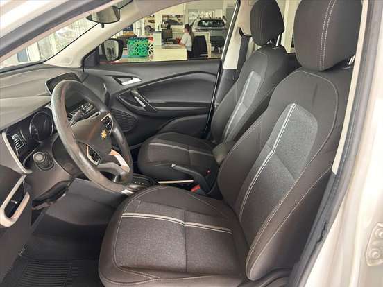 CHEVROLET-TRACKER-2024