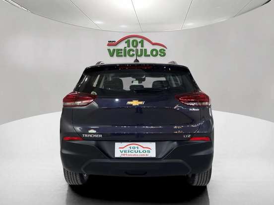 CHEVROLET-TRACKER-2023
