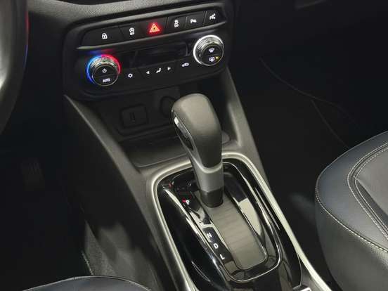 CHEVROLET-TRACKER-2020