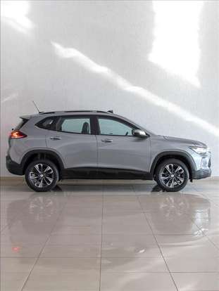 CHEVROLET-TRACKER-2023