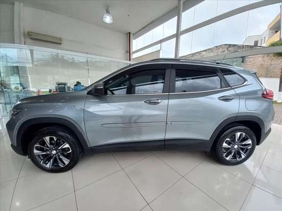 CHEVROLET-TRACKER-2024