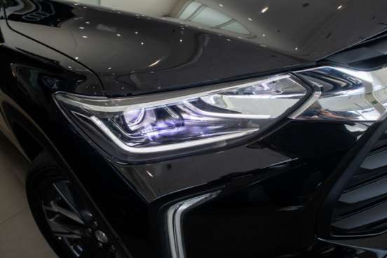 CHEVROLET-TRACKER-2024