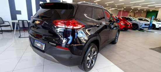 CHEVROLET-TRACKER-2023