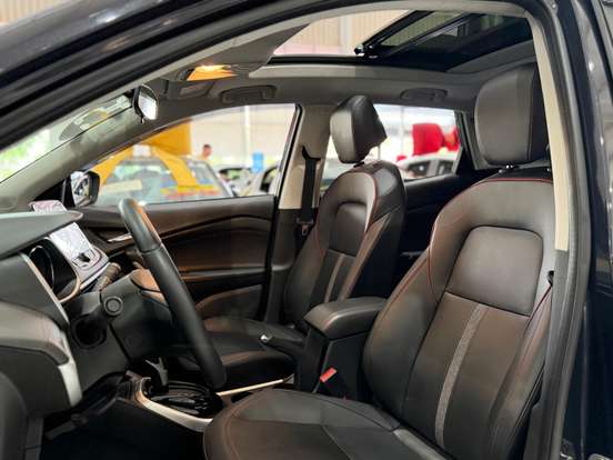 CHEVROLET-TRACKER-2025