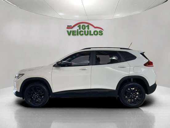 CHEVROLET-TRACKER-2023