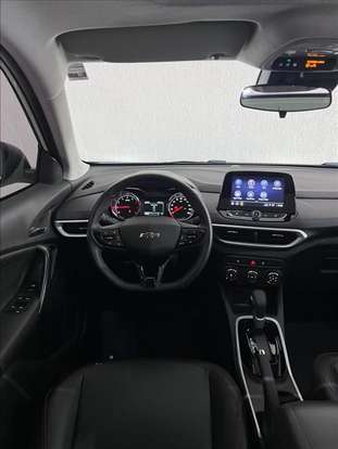 CHEVROLET-TRACKER-2023
