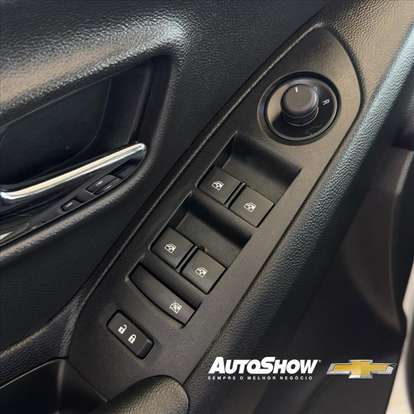 CHEVROLET-TRACKER-2018