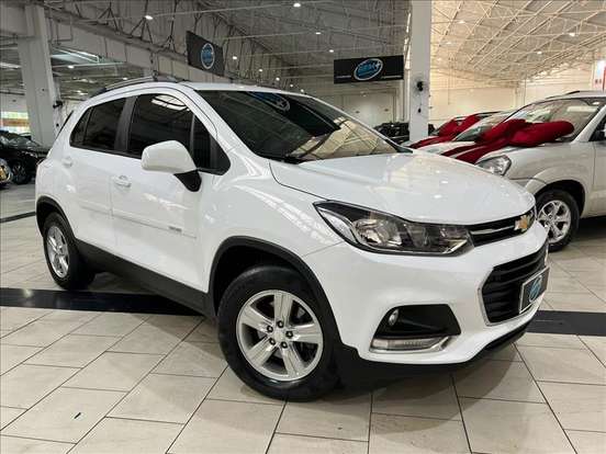 CHEVROLET-TRACKER-2017