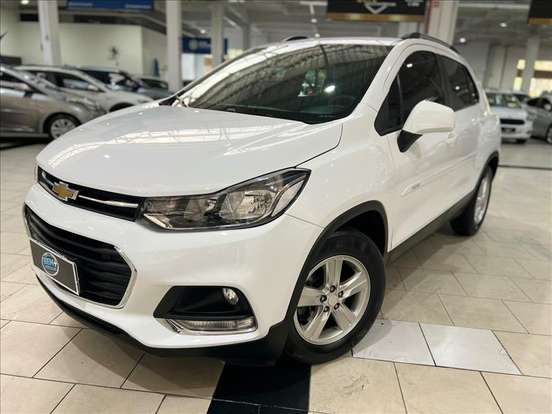CHEVROLET-TRACKER-2017