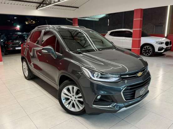 CHEVROLET-TRACKER-2017