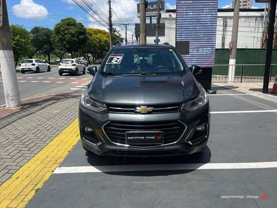 CHEVROLET-TRACKER-2017