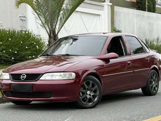CHEVROLET-VECTRA-2.0 MPFI CD 8V GASOLINA 4P MANUAL CHEVROLET-VECTRA-1996