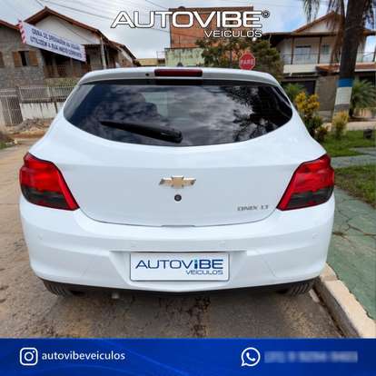 CHEVROLET-ONIX-2014