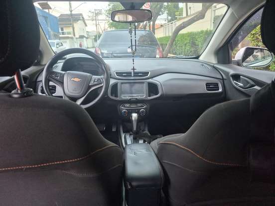 CHEVROLET-ONIX-2014