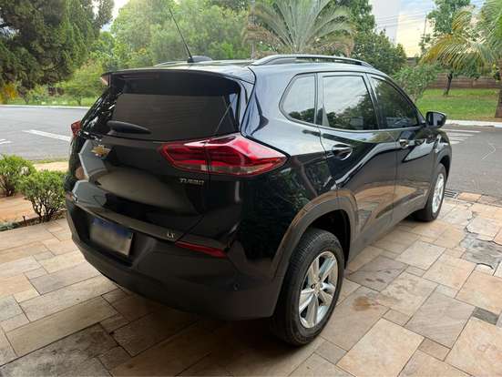 CHEVROLET-TRACKER-2020