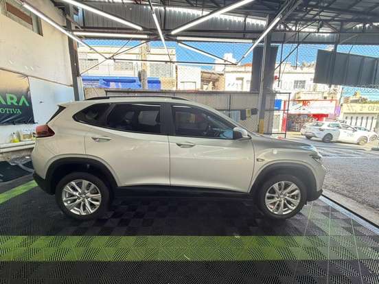 CHEVROLET-TRACKER-2022