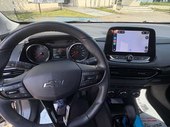CHEVROLET-TRACKER-2023
