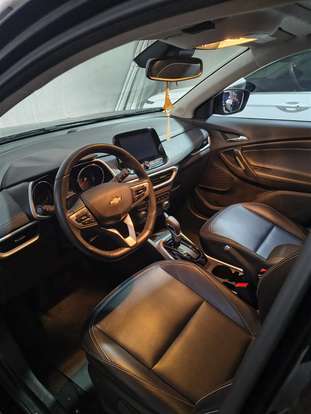 CHEVROLET-TRACKER-2023