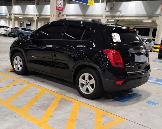 CHEVROLET-TRACKER-2017