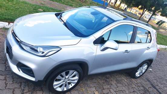 CHEVROLET-TRACKER-2017