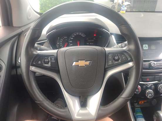 CHEVROLET-TRACKER-2016