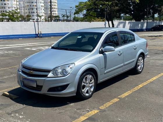 CHEVROLET VECTRA 2.0 MPFI ELEGANCE 8V 140CV FLEX 4P AUTOMÁTICO