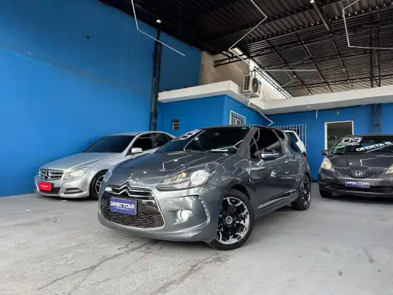CITROËN-DS3-2012